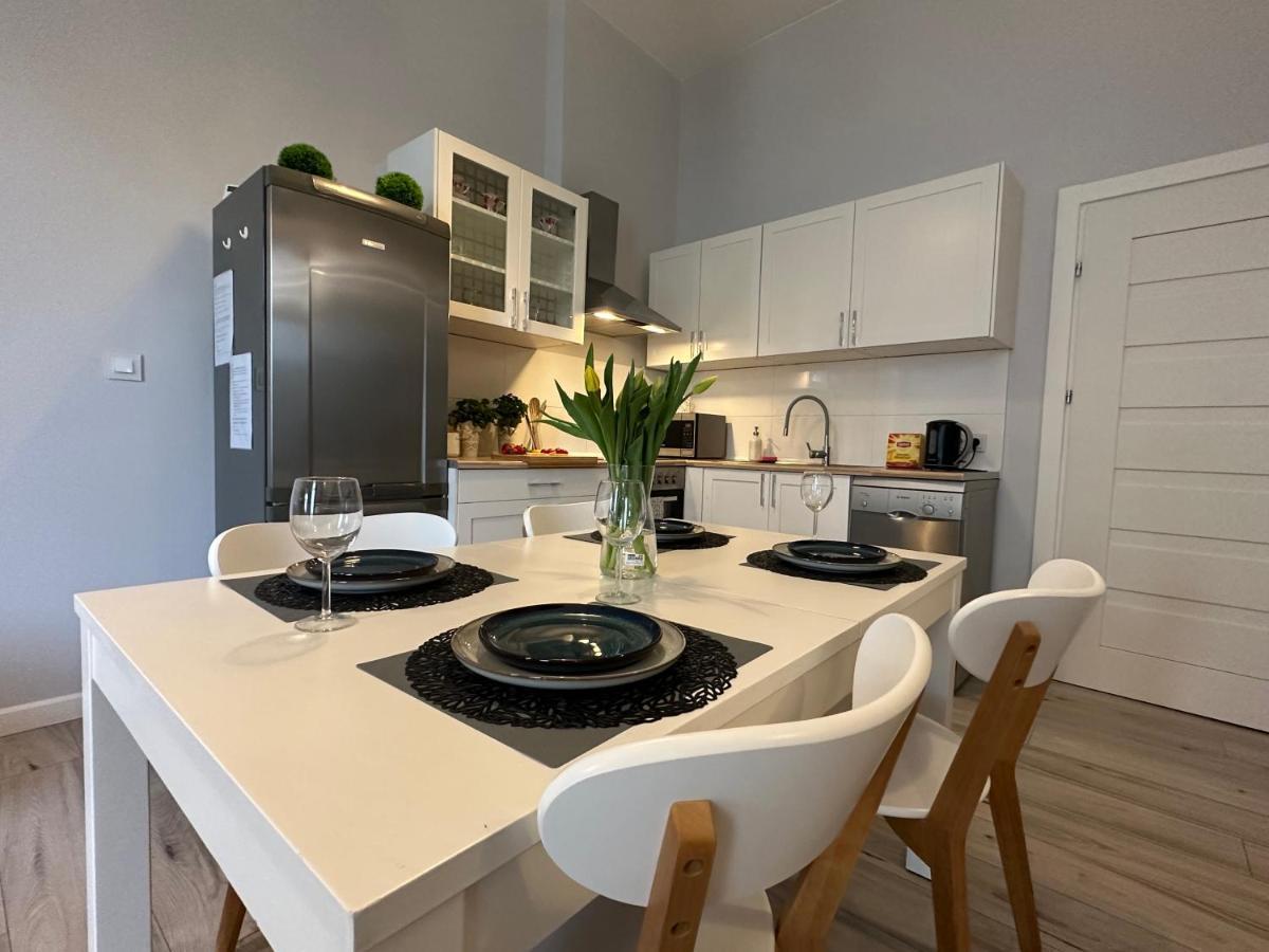 Apartament Wroclawia Exteriör bild