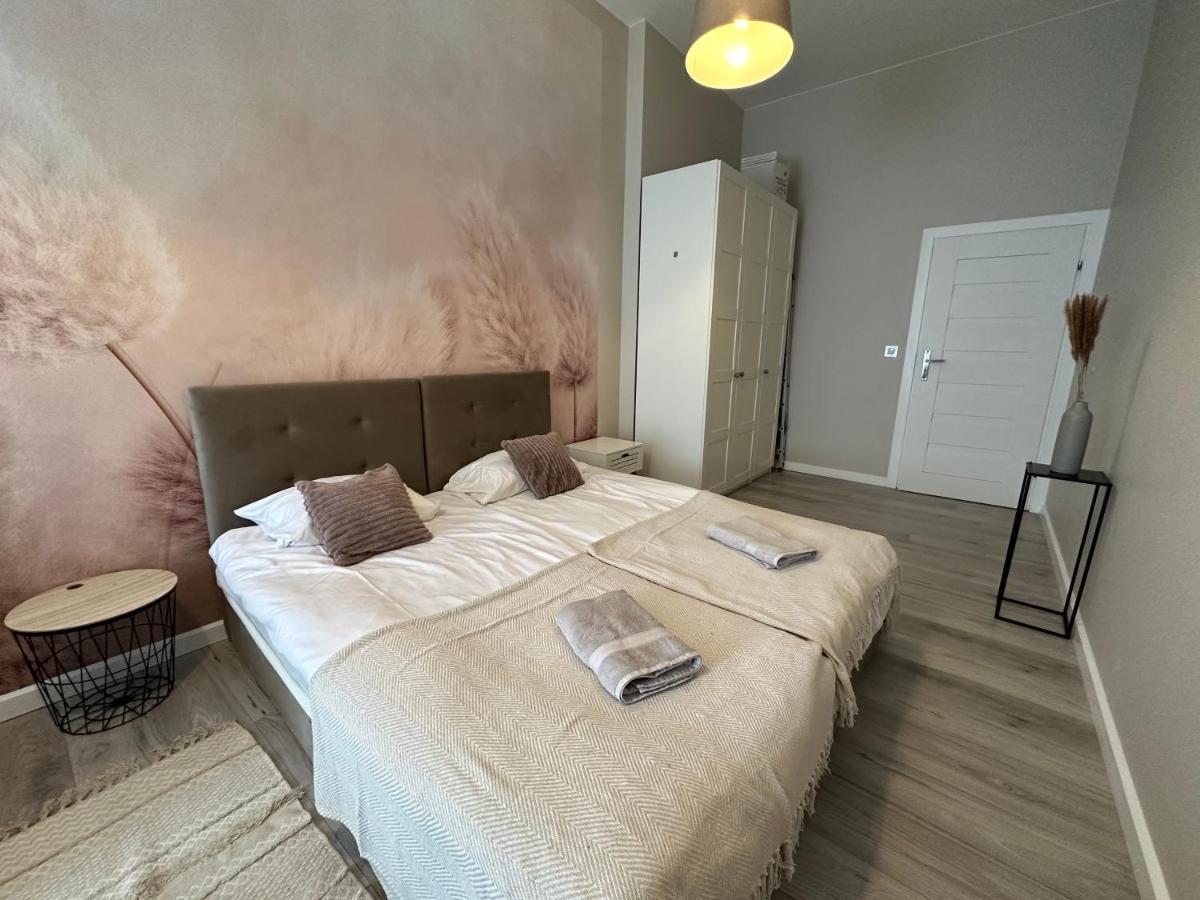 Apartament Wroclawia Exteriör bild