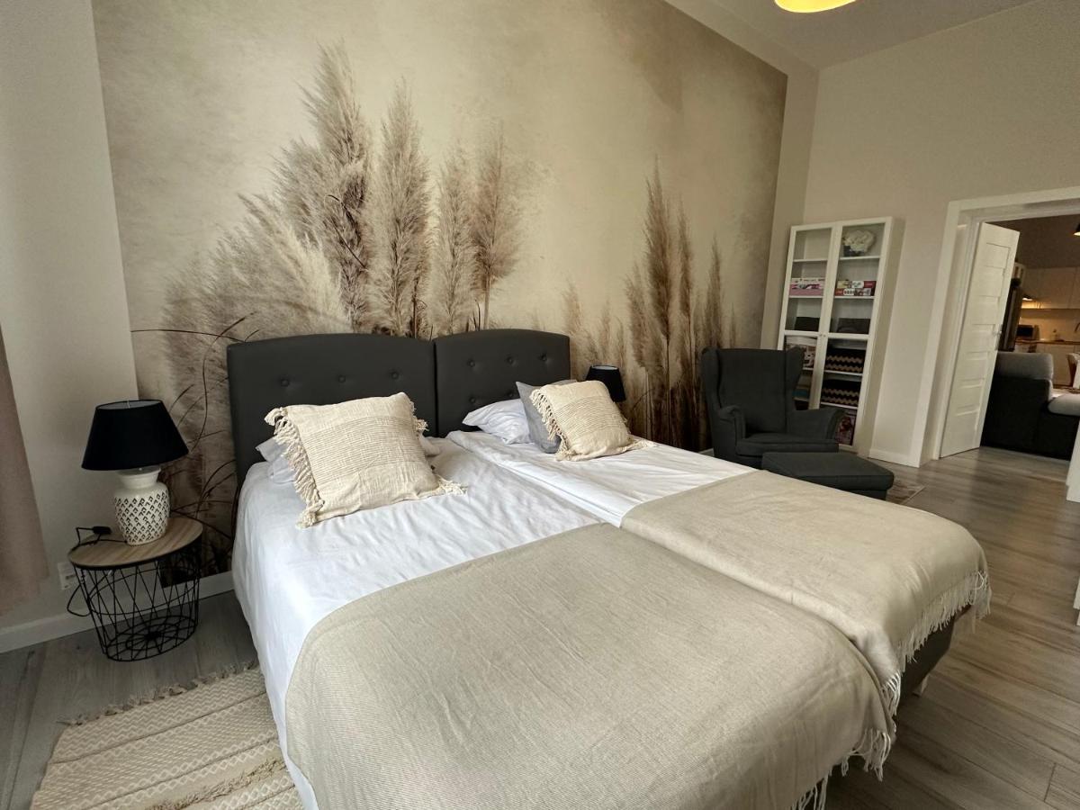 Apartament Wroclawia Exteriör bild